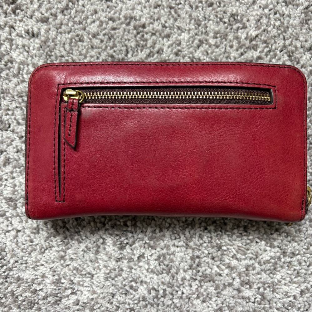 Fossil Vintage Cherry Red Leather Zip Around Wallet Clutch – Rare Ruby Red - Picture 2 of 7